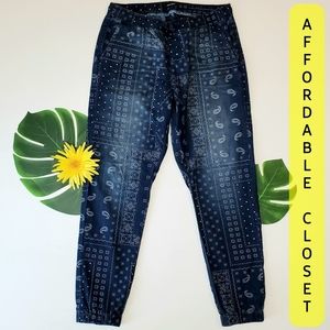 ‼️CLEARANCE‼️ 🍟 Totally awesome denim boho pants size 30 or large 🍟
